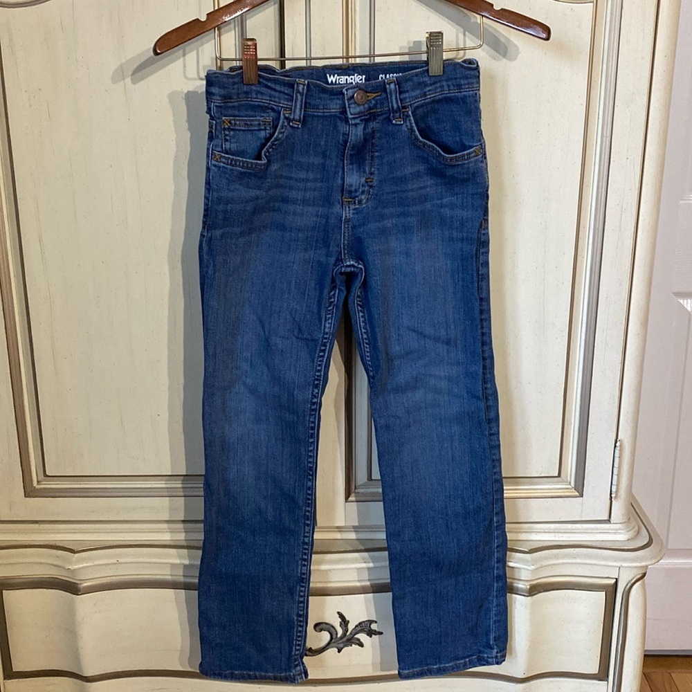 Wrangler Boys 10 Regular Medium Wash Classic Straight Leg Adjustable Waist Jean